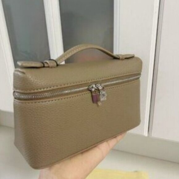 Loro Piana Grained Leather Multi-Use Bag - Picture 4 of 4